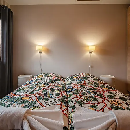 Nordic Alpine A7 Ski-in Ski-out By Aavalevi *