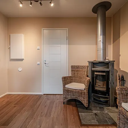 Nordic Alpine A7 Ski-in Ski-out By Aavalevi Apartman